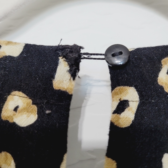 NWT Sara Michelle Black Blouse Size Small - Picture 8 of 11